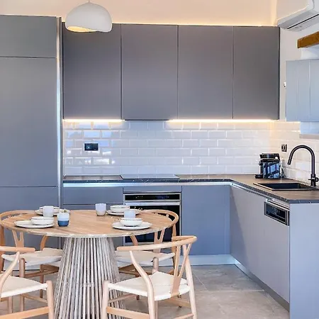 Eleonas Apartment *