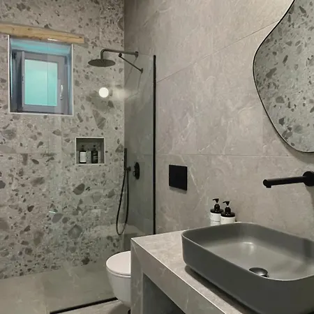 Eleonas Apartment *