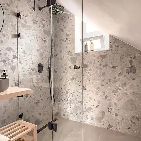 Apartament Eleonas *